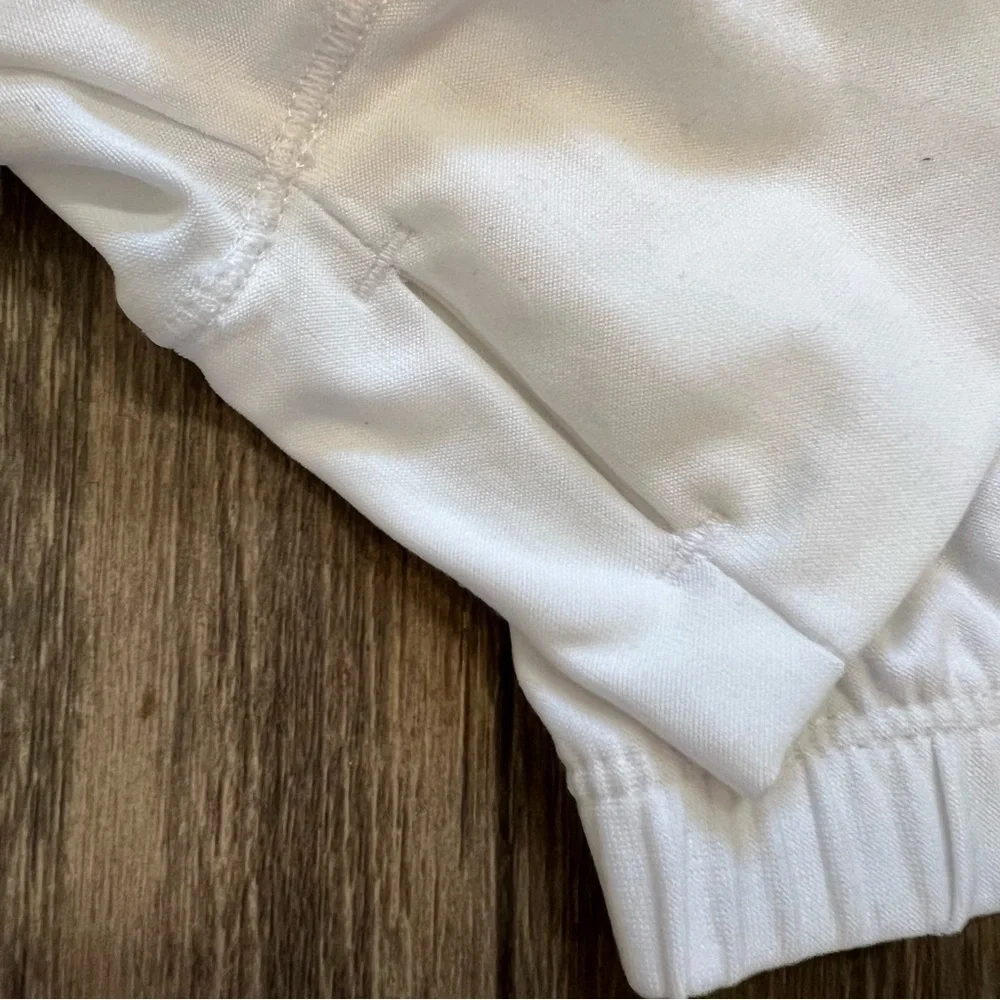 Old Navy White Long Sleeves Pullover Top With Elastic Waistband Thumb Holes 12
